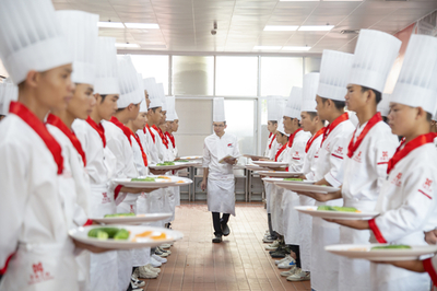 廣西華南烹飪技工學校2021年熱門高薪專業(yè)單招啟動 餐飲管理專業(yè)詳解